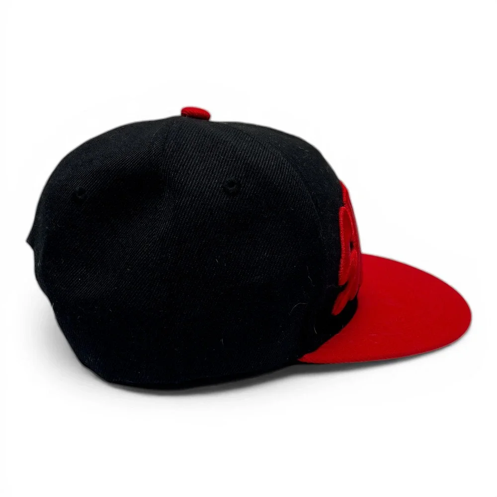 Six Flags Savage Snapback‎ Hat Mens OSFA Black Red Flat Brim 3D Embroidered Cap
